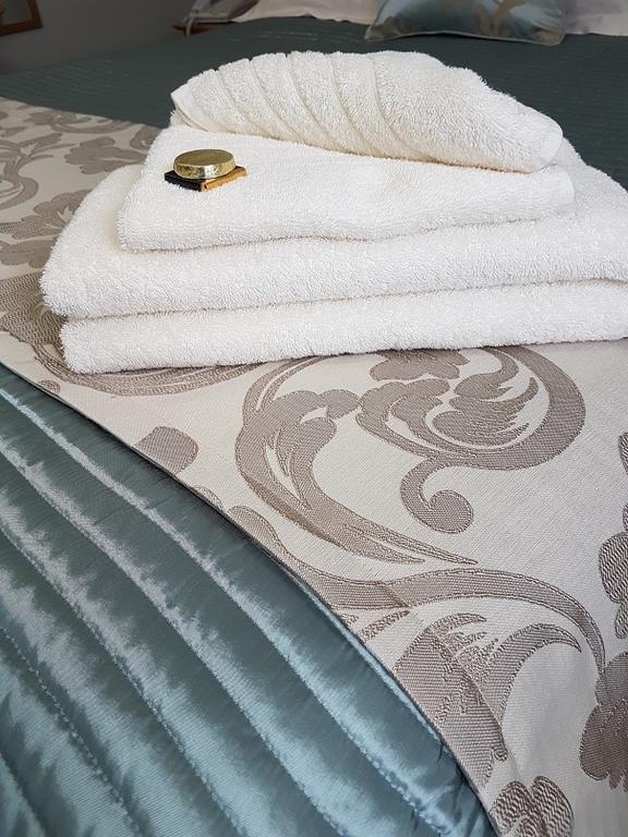 Mead Lodge B&B Corsham Zewnętrze zdjęcie